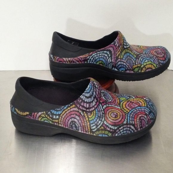 Crocs Neria Pro II Clogs Sz-W7 Graphic Circles - Picture 3 of 12
